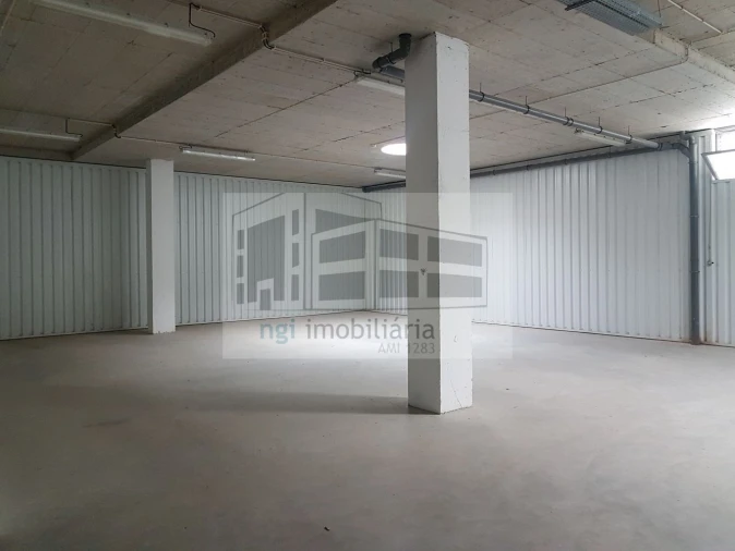 Loja para Arrendamento em Póvoa de Santa Iria e Forte da Casa Foto 2