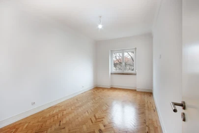 Apartamento T3 para Venda em Arroios
