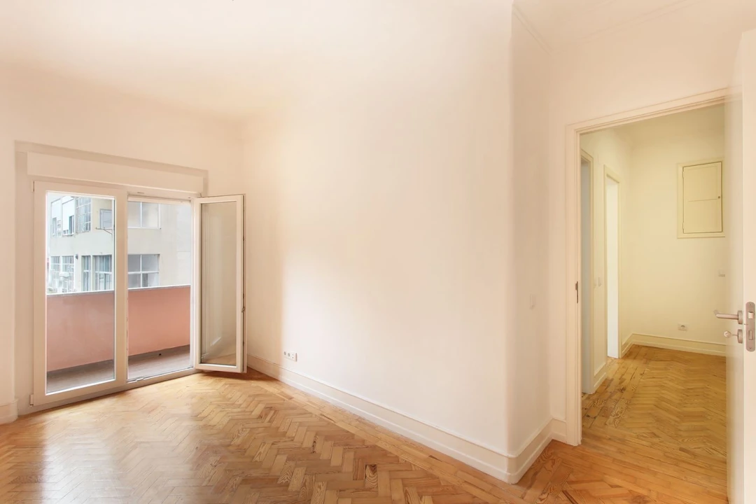 Apartamento T3 para Venda em Arroios Planta 10