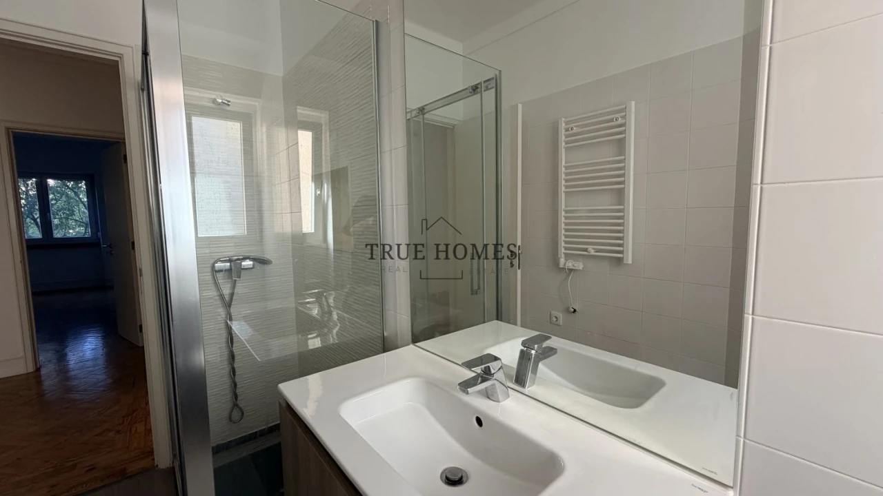 Apartamento T3 para Venda em Arroios Foto 18
