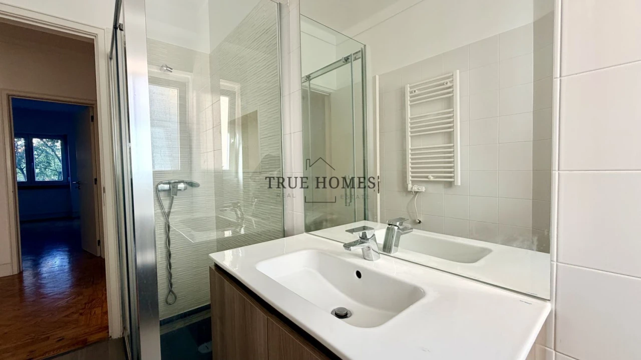 Apartamento T3 para Venda em Arroios Foto 19