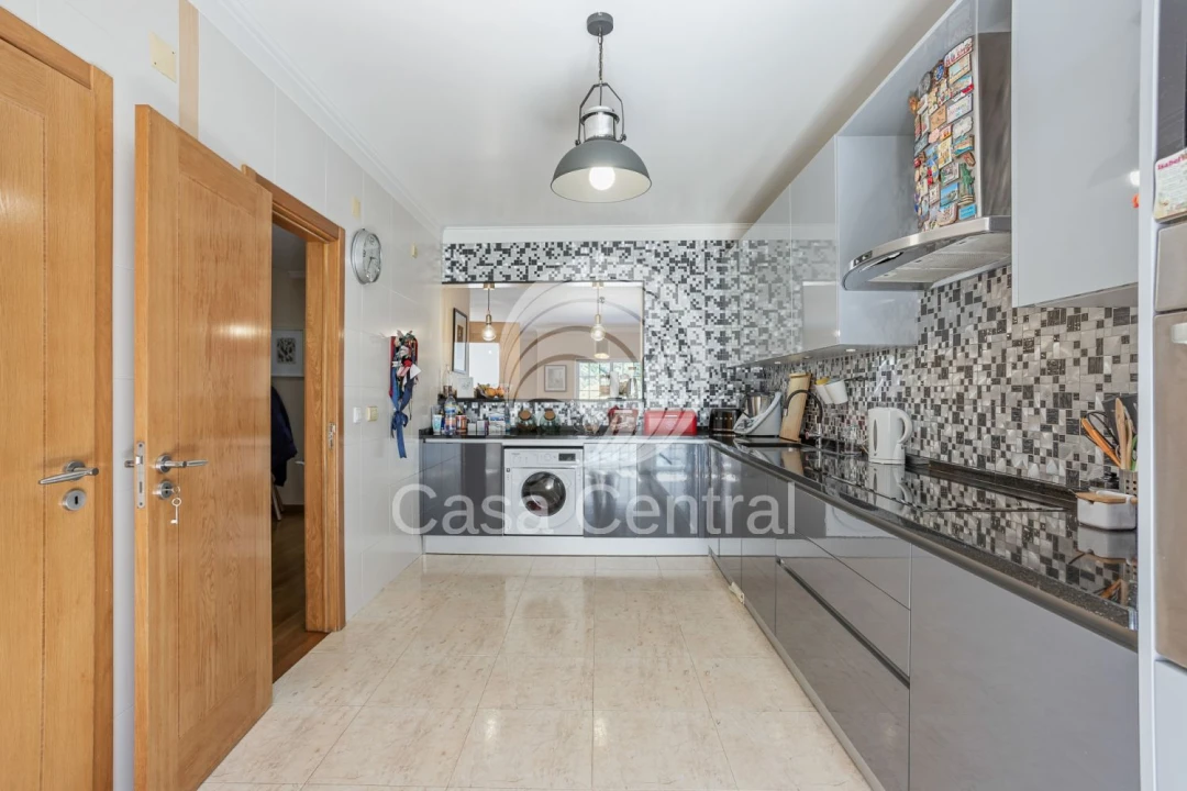 Moradia T3 para Venda em Santa Maria e São Miguel, São Martinho, São Pedro Penaferrim Foto 10
