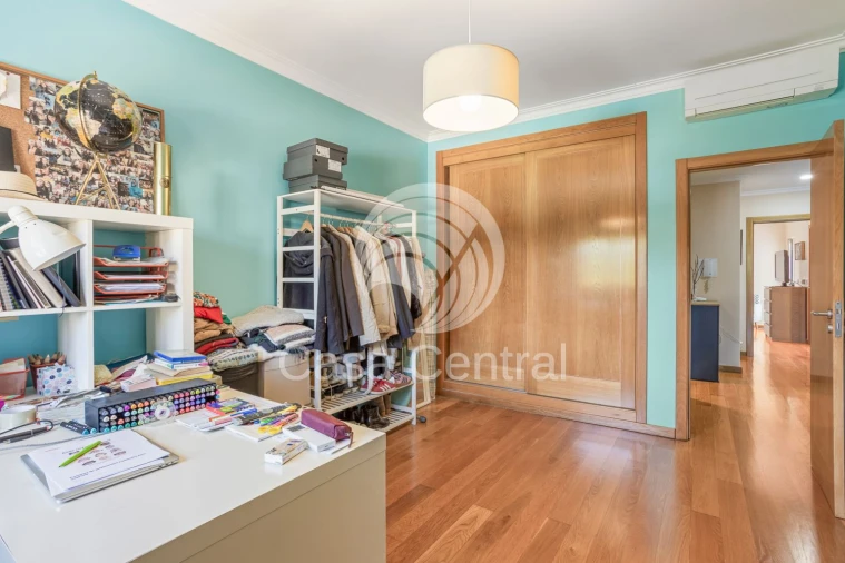 Moradia T3 para Venda em Santa Maria e São Miguel, São Martinho, São Pedro Penaferrim Foto 21