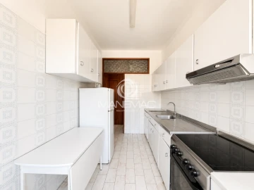 Apartamento T4 para Venda em Santa Marinha e São Pedro da Afurada