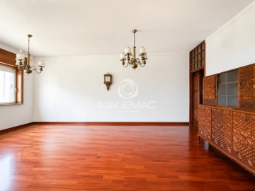 Apartamento T4 para Venda em Santa Marinha e São Pedro da Afurada