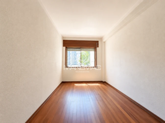 Apartamento T4 para Venda em Santa Marinha e São Pedro da Afurada Foto 8