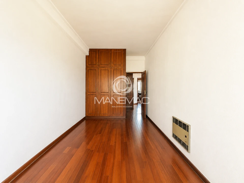 Apartamento T4 para Venda em Santa Marinha e São Pedro da Afurada Foto 15