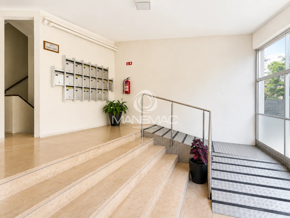 Apartamento T4 para Venda em Santa Marinha e São Pedro da Afurada Foto 27