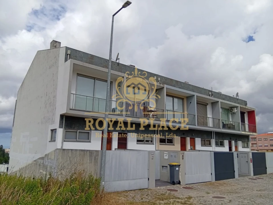 Moradia T3 para Venda em São João de Ver Foto 3
