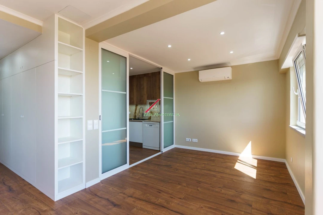 Apartamento T2 para Venda em Cascais e Estoril Foto 2