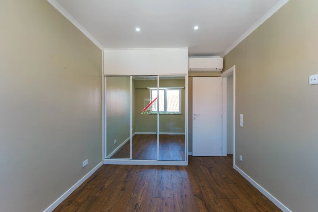Apartamento T2 para Venda em Cascais e Estoril Foto 16