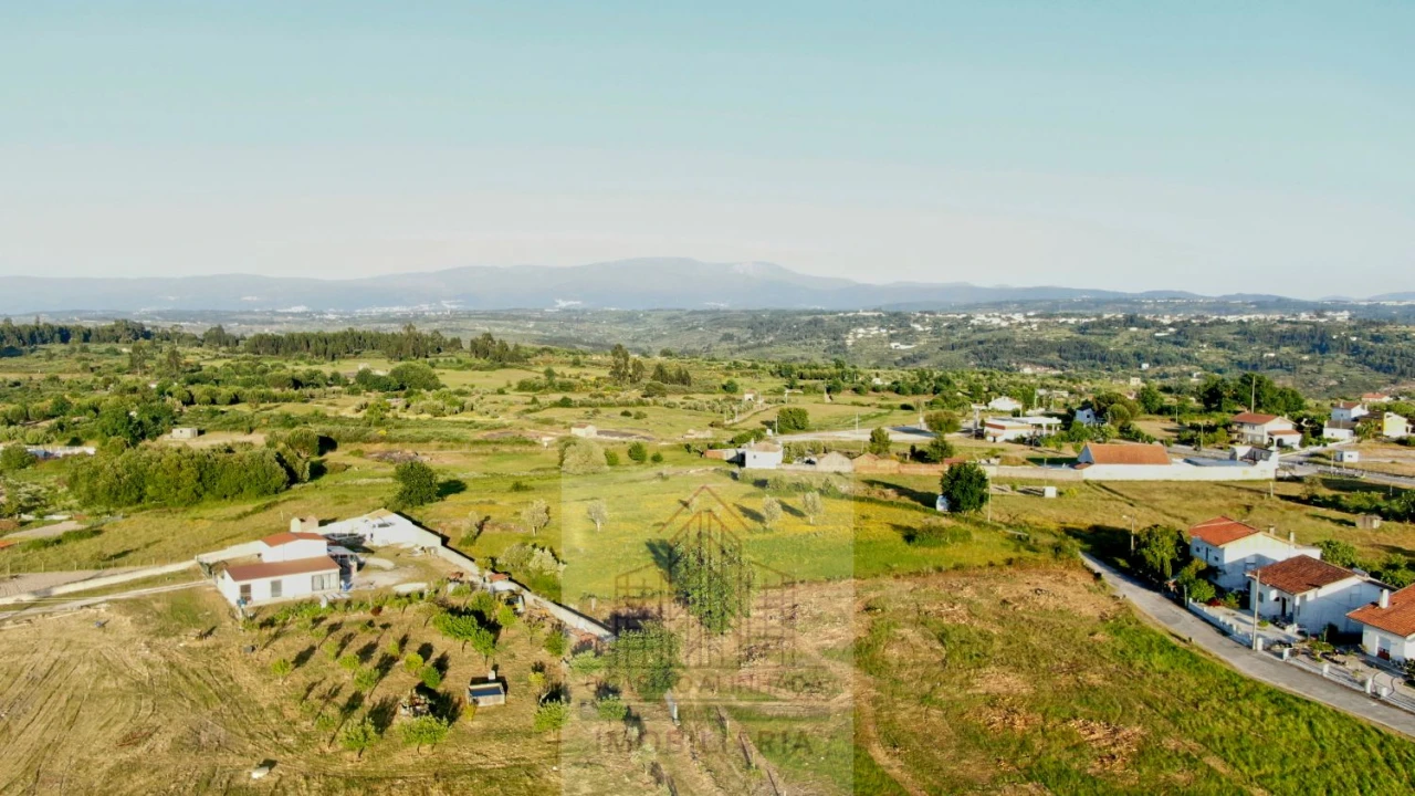 Terreno para Venda em Ervedal e Vila Franca da Beira Foto 5