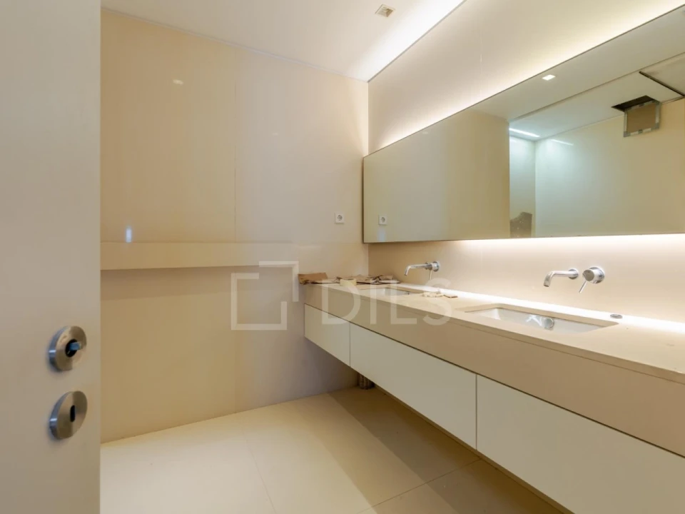Apartamento T3 para Venda em Aldoar, Foz do Douro e Nevogilde Foto 12