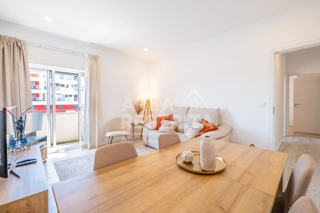 Apartamento T2 para Venda em Alhos Vedros Foto 2