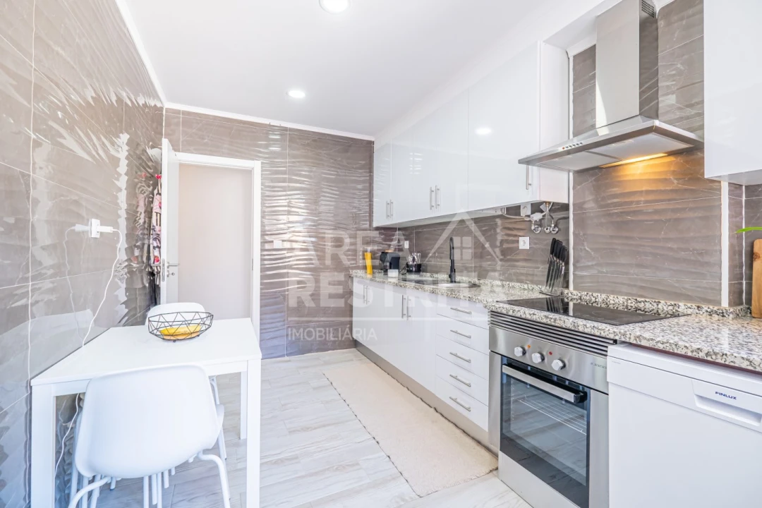 Apartamento T2 para Venda em Alhos Vedros Foto 12
