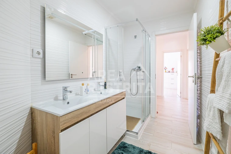 Apartamento T2 para Venda em Alhos Vedros Foto 37