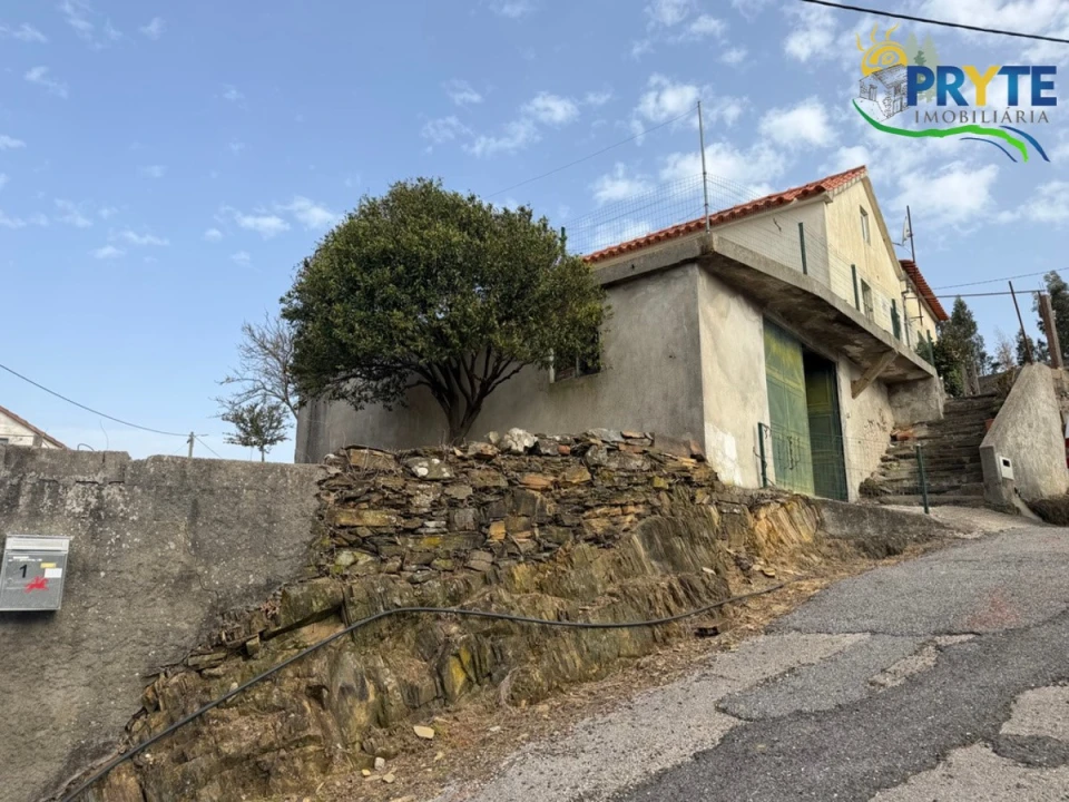 Moradia T3 para Venda em Ermida e Figueiredo Foto 4