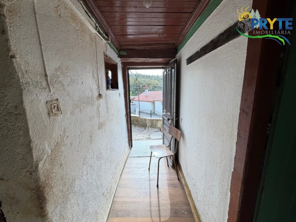 Moradia T3 para Venda em Ermida e Figueiredo Foto 9