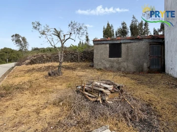 Moradia T3 para Venda em Ermida e Figueiredo