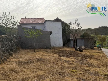 Moradia T3 para Venda em Ermida e Figueiredo