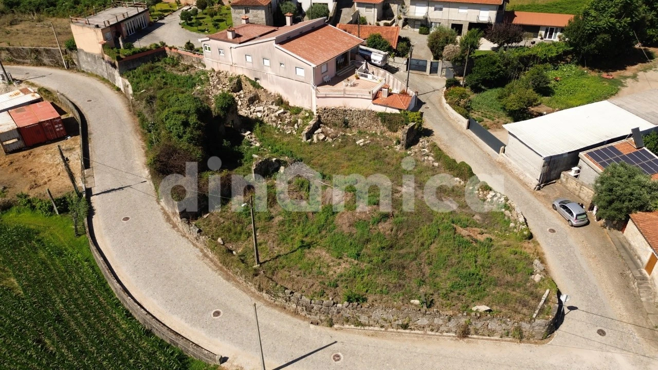 Terreno para Venda em Cambeses Foto 3