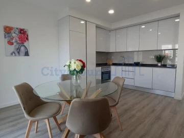 Apartamento T3 para Venda em Benfica