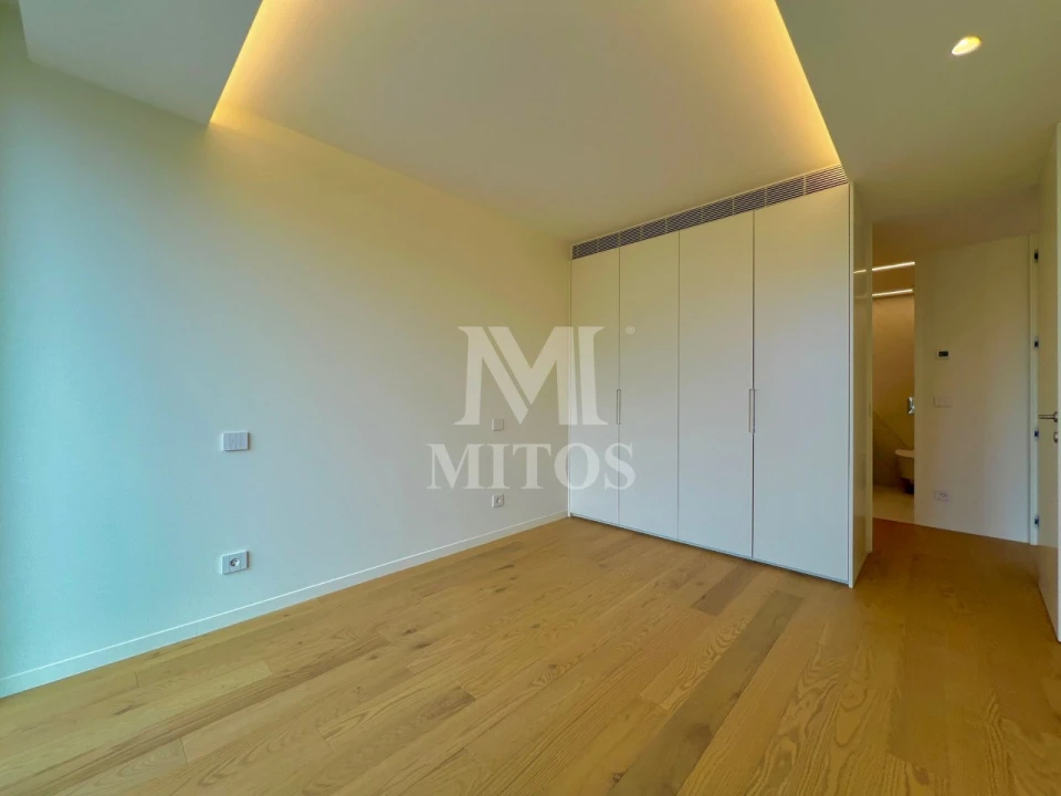Apartamento T3 para Venda em Santa Maria Maior e Monserrate e Meadela Foto 12