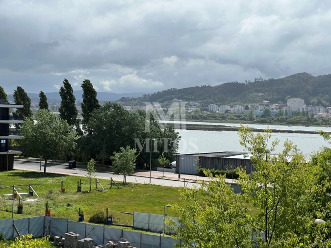 Apartamento T3 para Venda em Santa Maria Maior e Monserrate e Meadela Foto 29