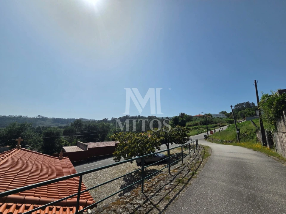 Moradia T3 para Venda em Mentrestido Foto 4