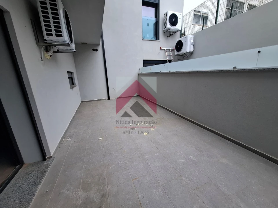 Apartamento T2 para Venda em Esgueira Foto 11