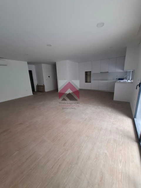 Apartamento T2 para Venda em Esgueira