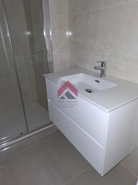 Apartamento T2 para Venda em Esgueira