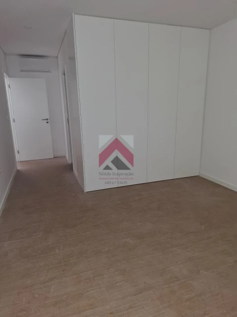 Apartamento T2 para Venda em Esgueira