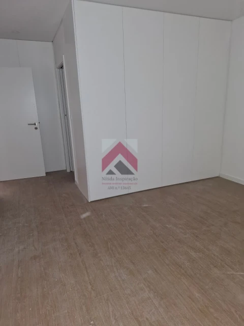 Apartamento T2 para Venda em Esgueira