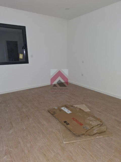 Apartamento T2 para Venda em Esgueira