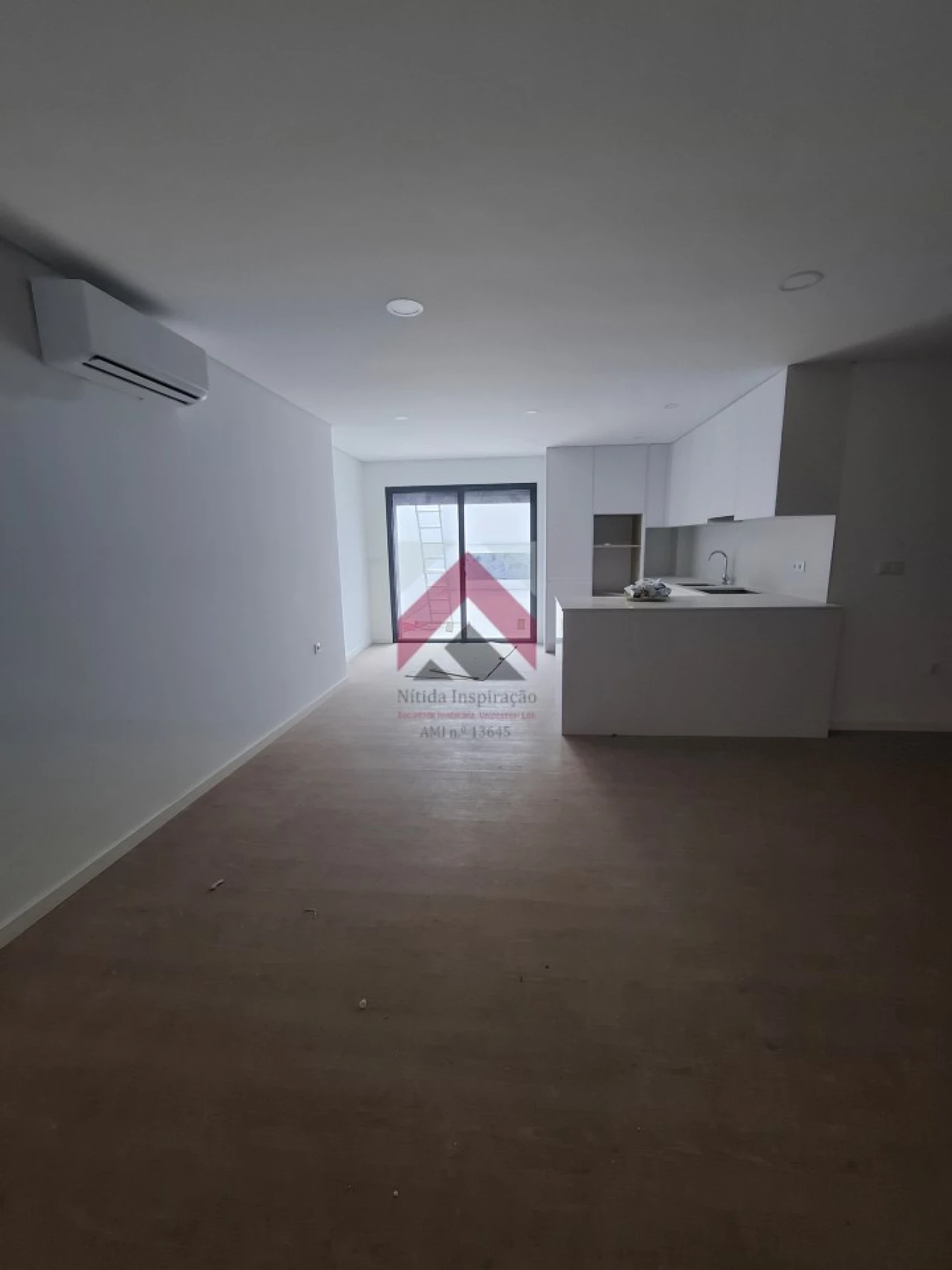 Apartamento T2 para Venda em Esgueira Foto 3
