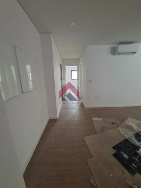 Apartamento T2 para Venda em Esgueira
