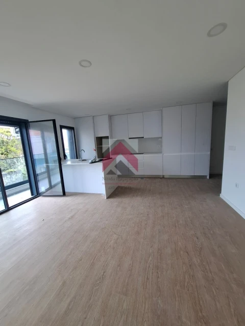 Apartamento T3 para Venda em Esgueira