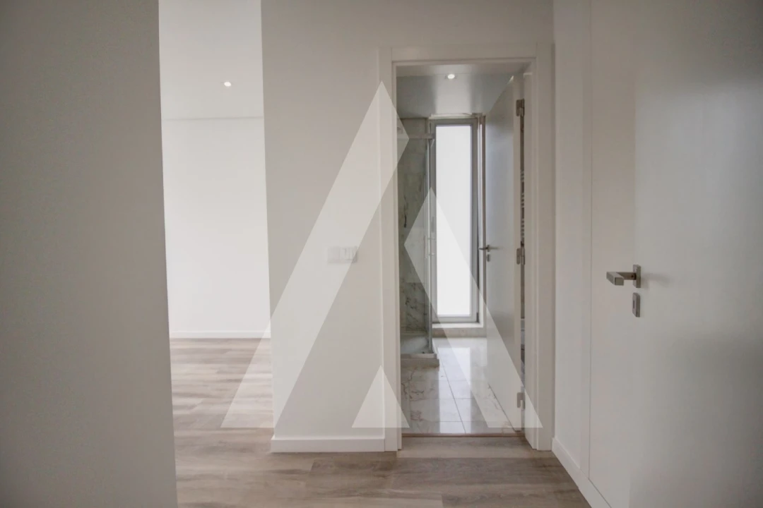 Moradia T4 para Venda em Lavos Foto 58