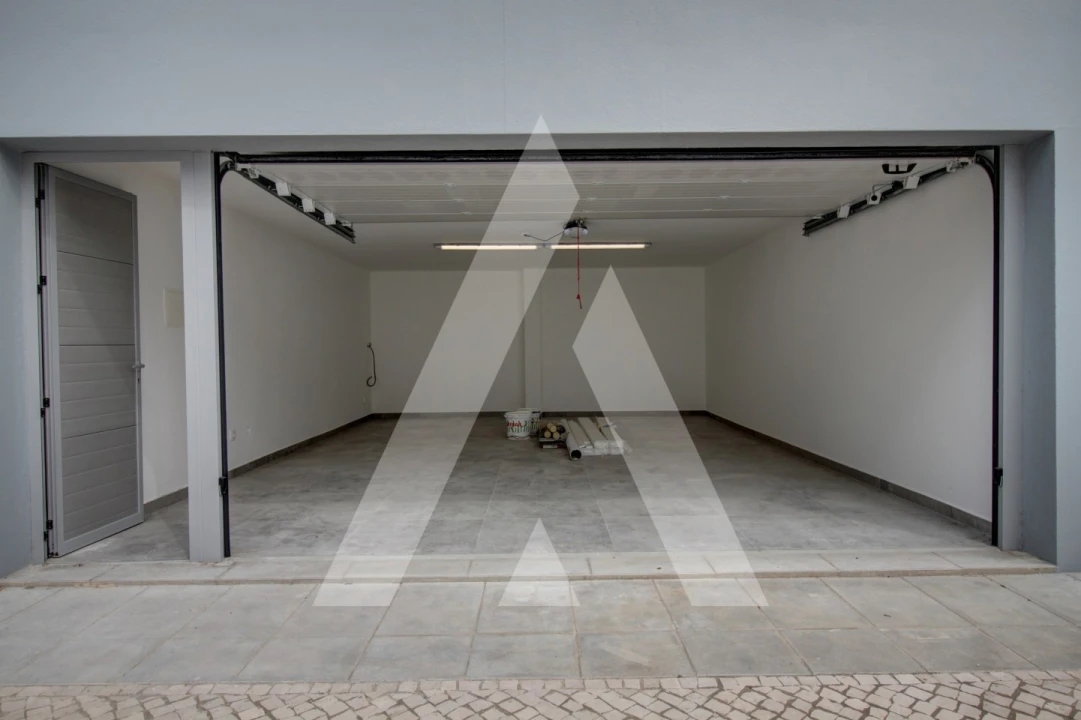 Moradia T4 para Venda em Lavos Foto 65