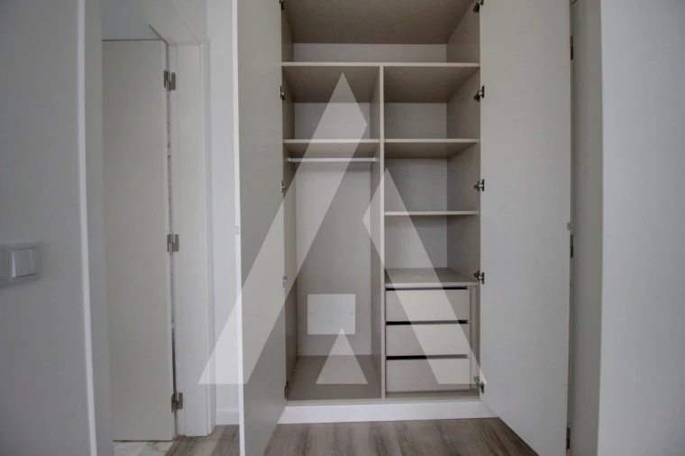 Moradia T4 para Venda em Lavos Foto 61