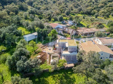 Moradia T3 para Venda em Loule (São Sebastião)