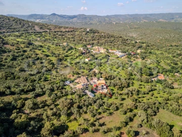 Moradia T3 para Venda em Loule (São Sebastião)