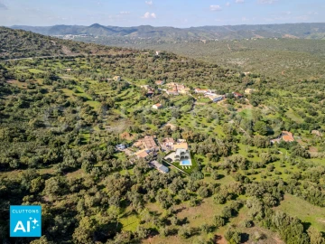 Moradia T3 para Venda em Loule (São Sebastião)