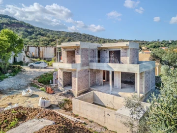 Moradia T3 para Venda em Loule (São Sebastião)