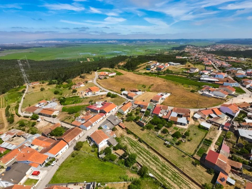 Moradia T3 para Venda em Alqueidão Foto 13