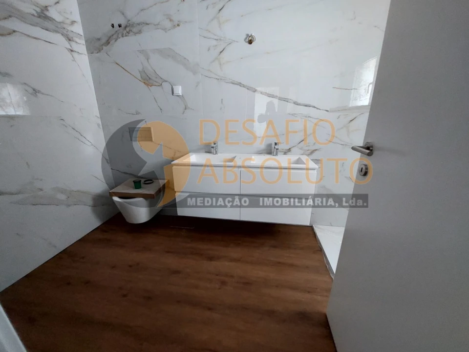 Moradia T3 para Venda em Palmela Foto 20