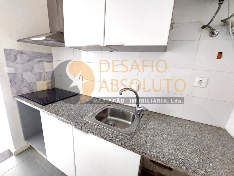 Loja para Venda em Amora Foto 2