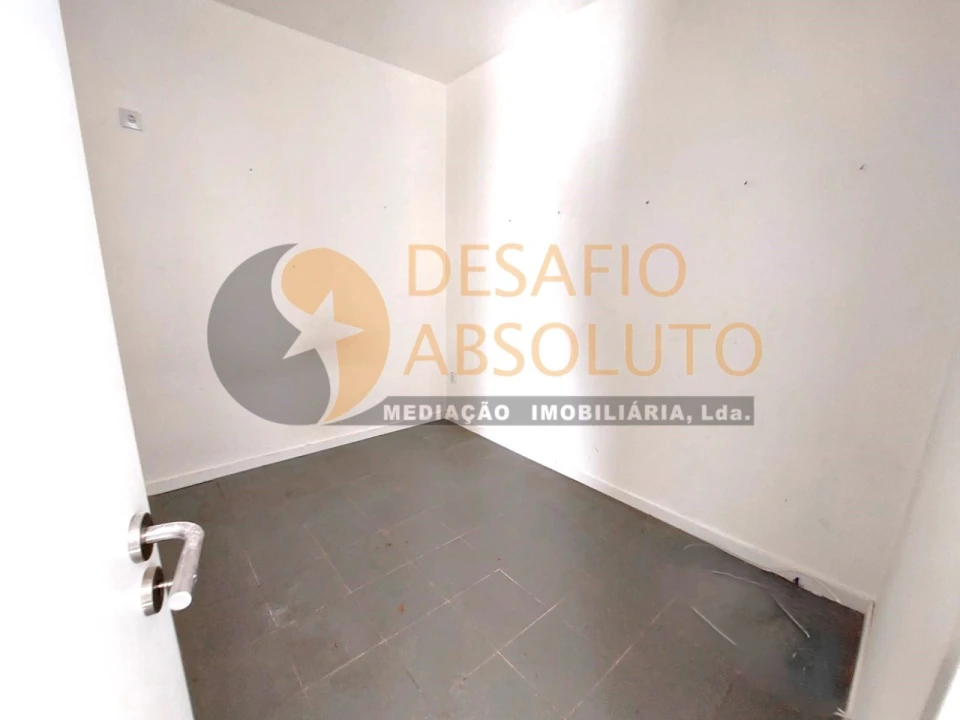 Loja para Venda em Amora Foto 5