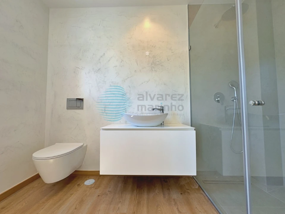 Moradia T4 para Venda em Santa Maria, São Pedro e Matacães Foto 26